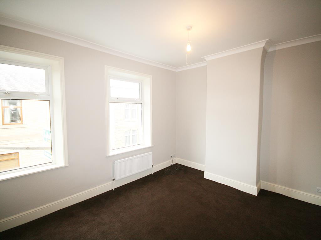 2 bedroom mid terrace house To Let in Earby - IMG_7556.jpg